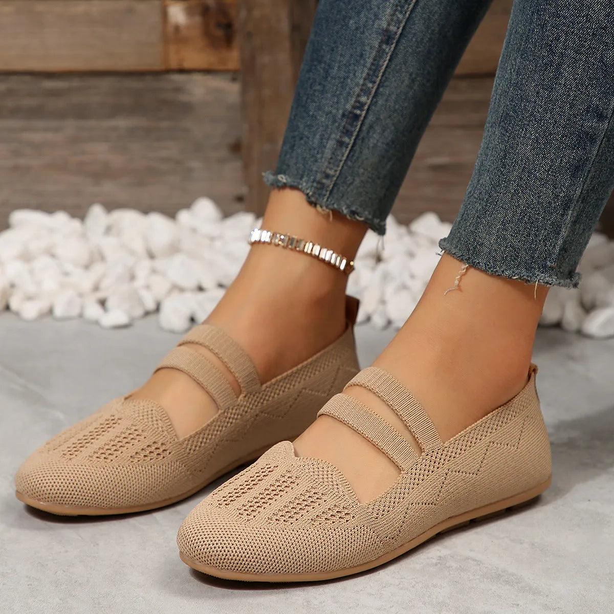 Women's casual mesh flats black low-cut round toe slip-on shoes with hollow detailing and rubber sole