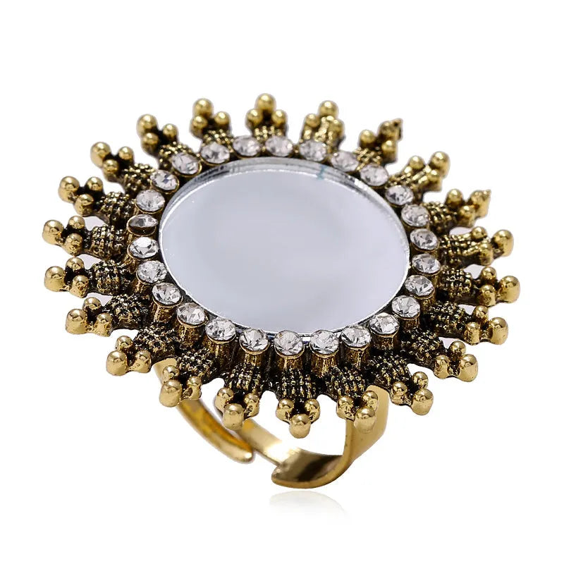 Zinc alloy diamond ring in golden or silver finish, simple trend fashion band