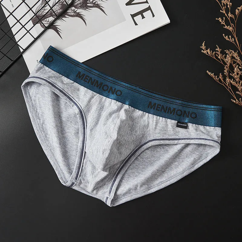 Men's low waist cotton briefs in two-tone colours with solid pattern