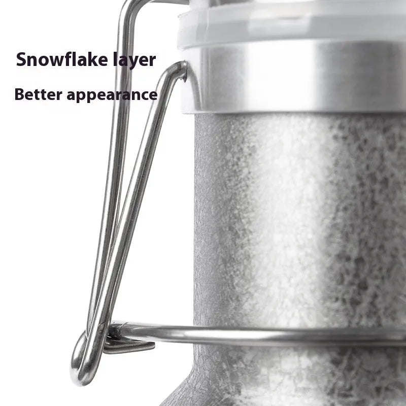 Large stainless steel outdoor thermal pot shown in single-layer and insulated double-layer versions.