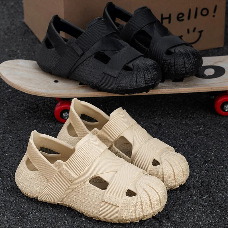 Men's non-slip deodorant EVA sandals in khaki with PU upper on a wooden floor