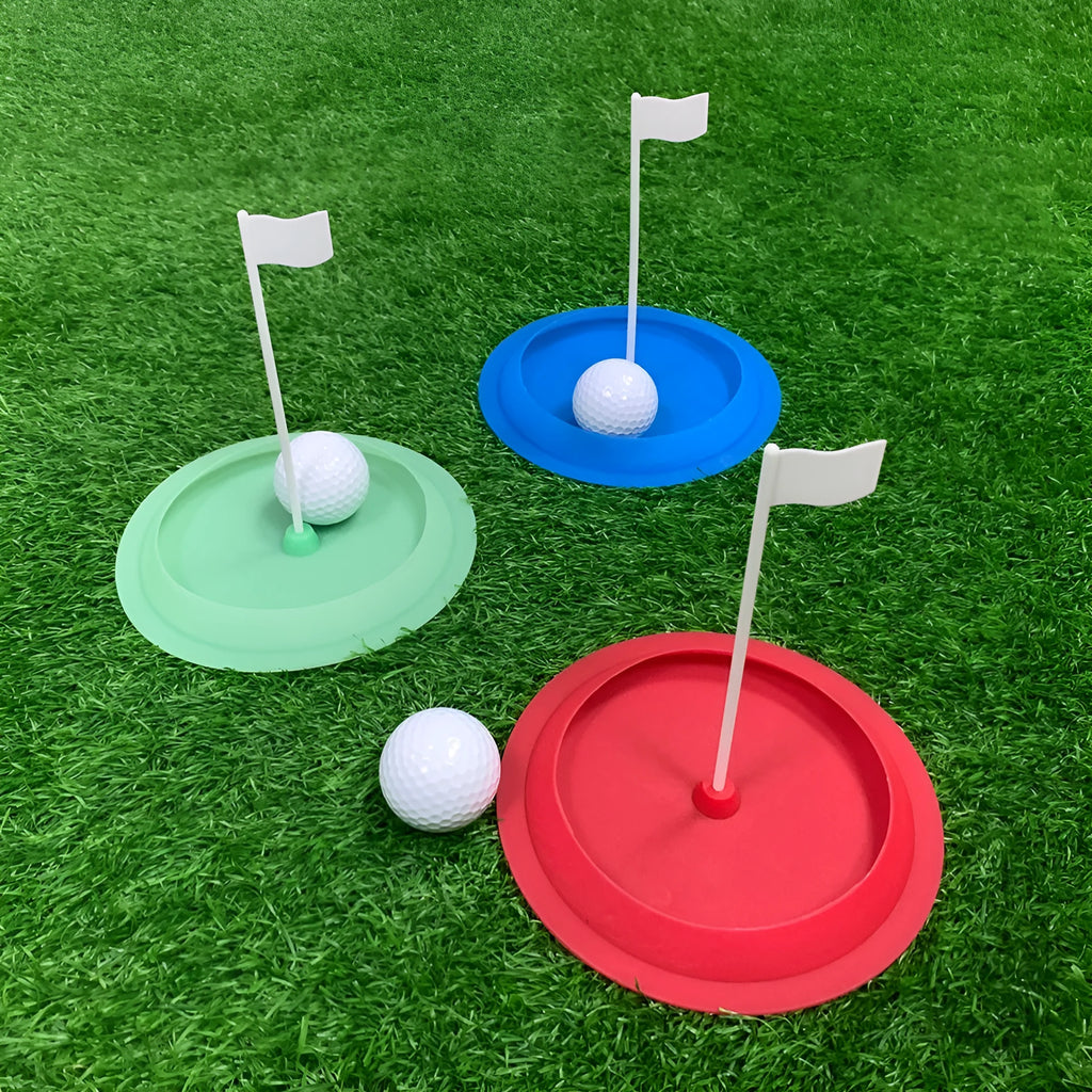 Green rubber putter plate for indoor golf putting practice, 16cm diameter.