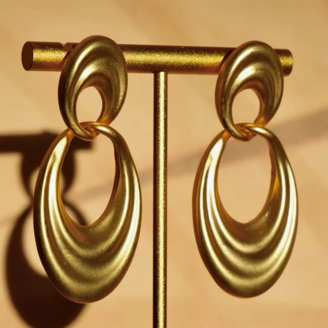 Copper double circle French retro earrings in quicksand colour with U-shaped design