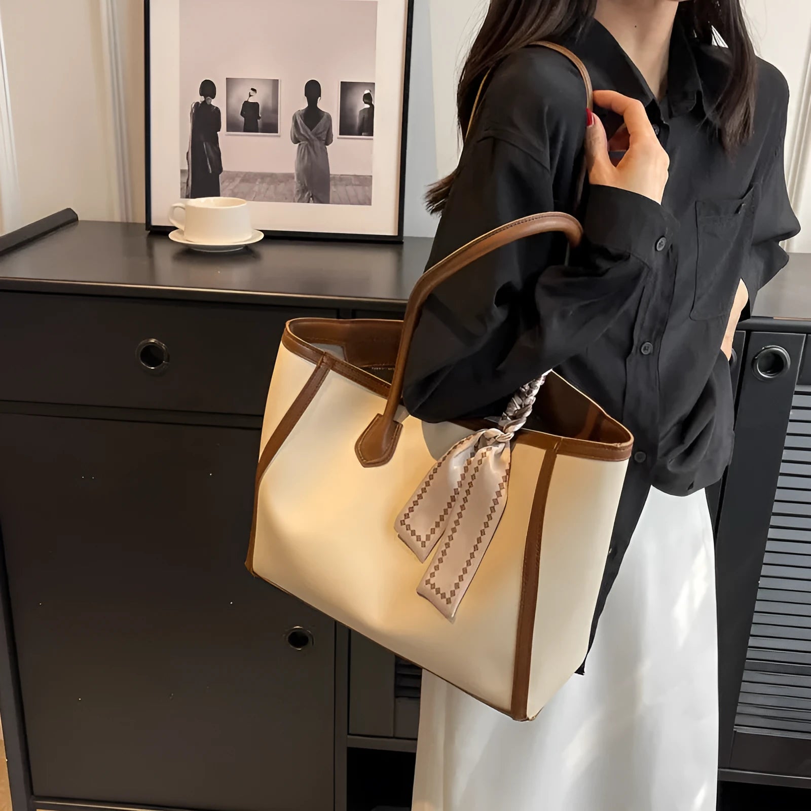 Soft PU leather commuter tote shoulder bag with open outer pocket and internal organisation