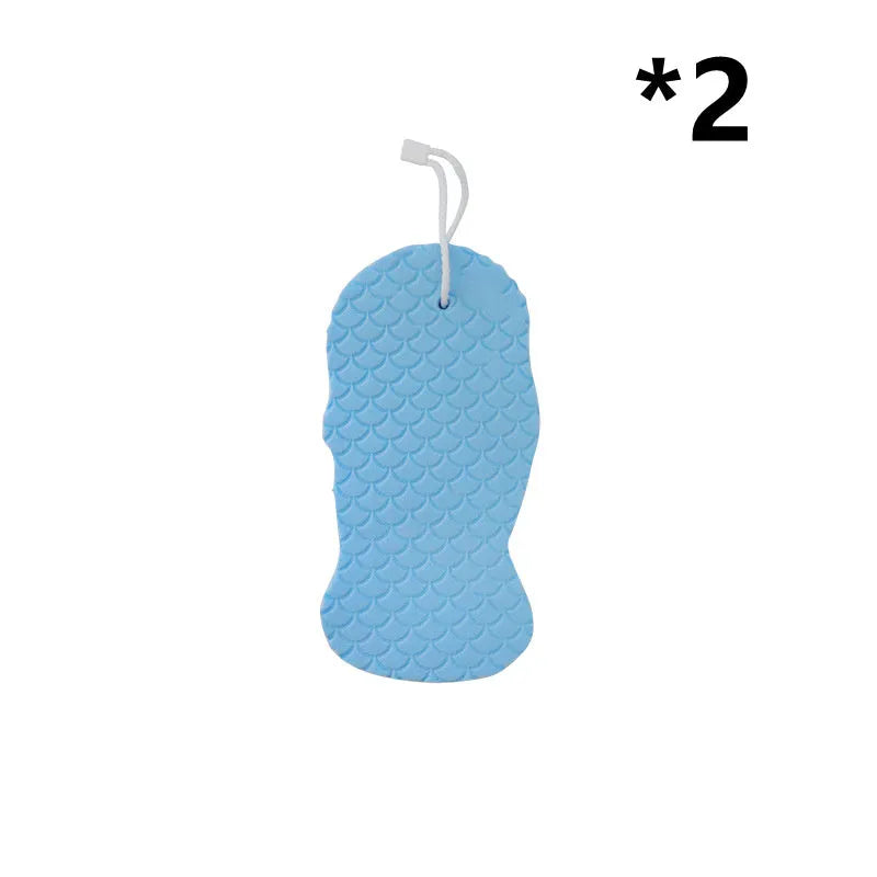 3D fish scale pattern bath sponge in white, grey, pink or light blue colours for gentle exfoliation