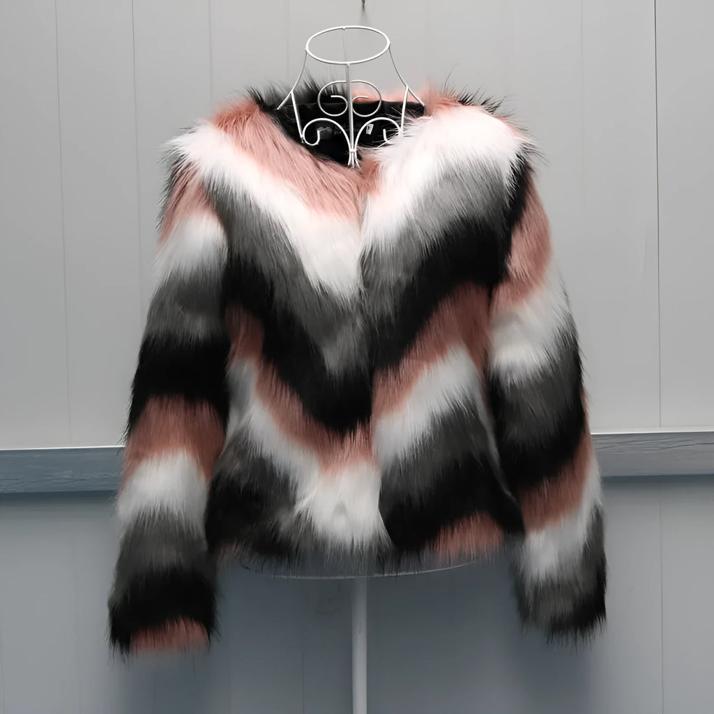 Korean style O-neck short coat in artificial fur fabric with normal length and regular sleeves