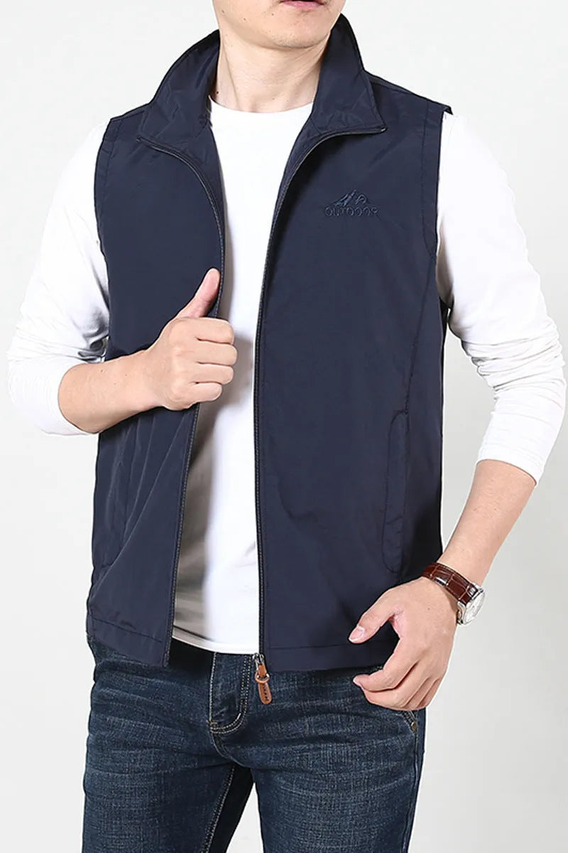 Men's thin loose-fit waistcoat vest in solid colour with side seam pockets