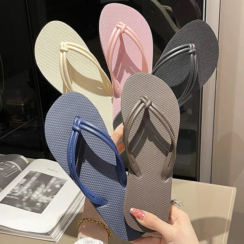 Men's PVC flip flops in five colours with injection moulded soles and toe-covering design