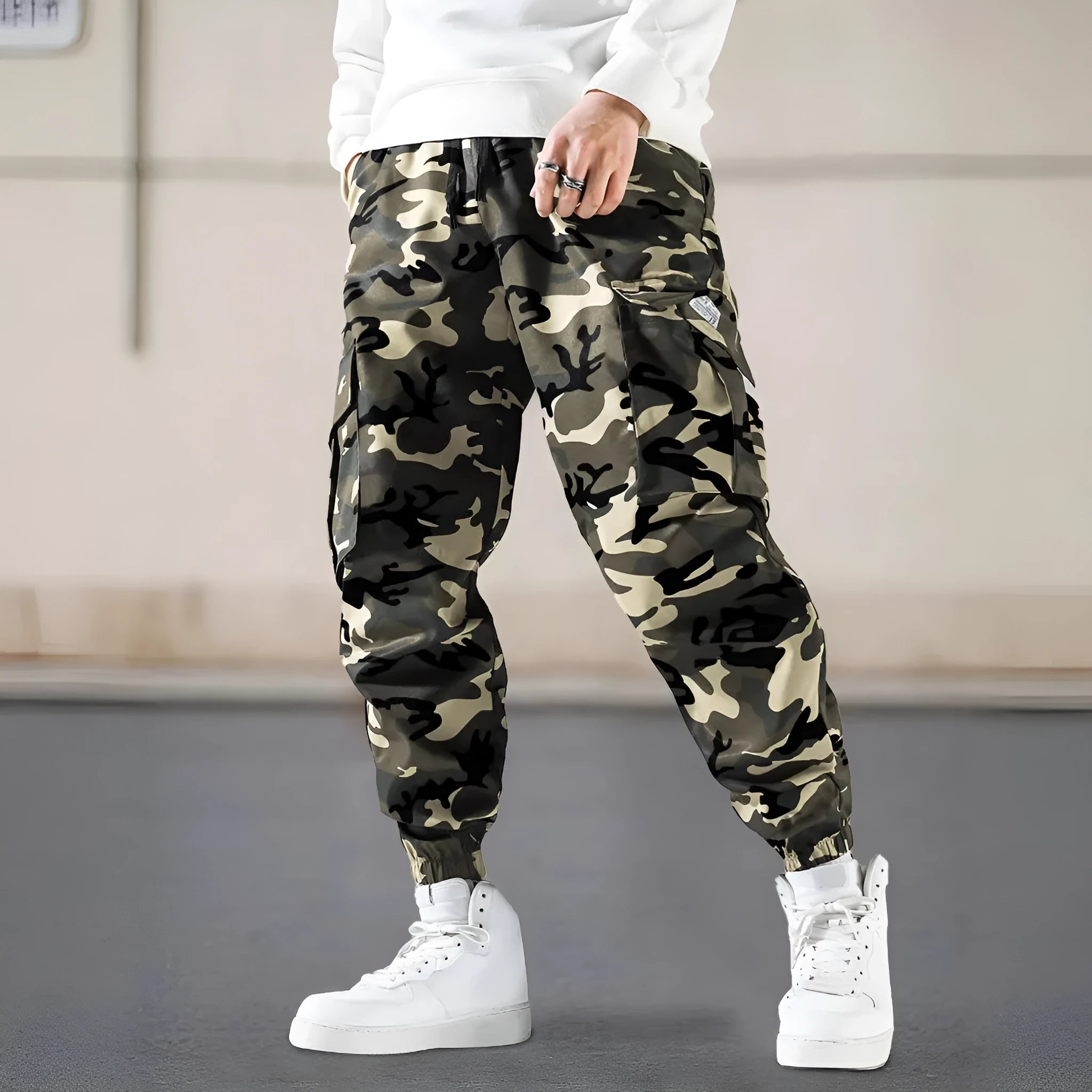 Men's camouflage drawstring work trousers with side pockets in casual regular fit polyester blend