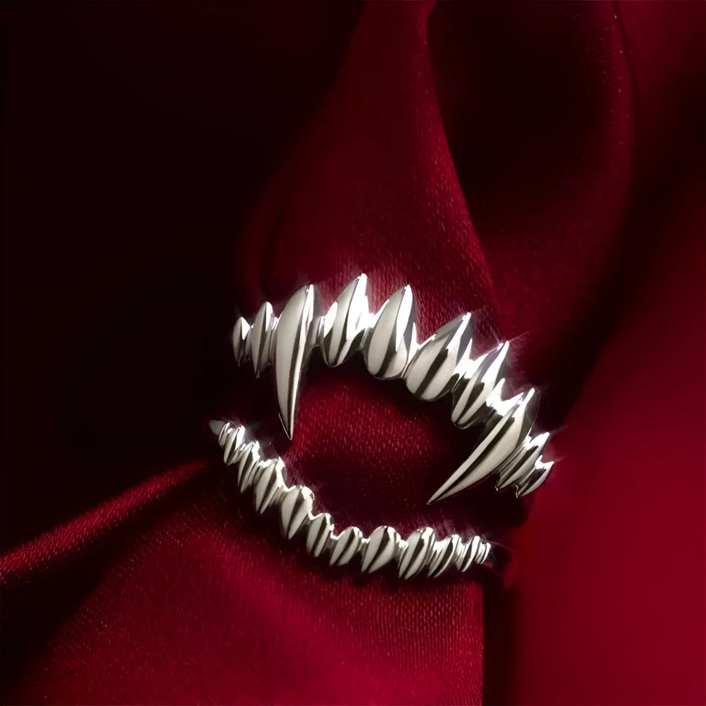 Silver creative vampire split open ring with adjustable opening, women's retro zinc alloy design