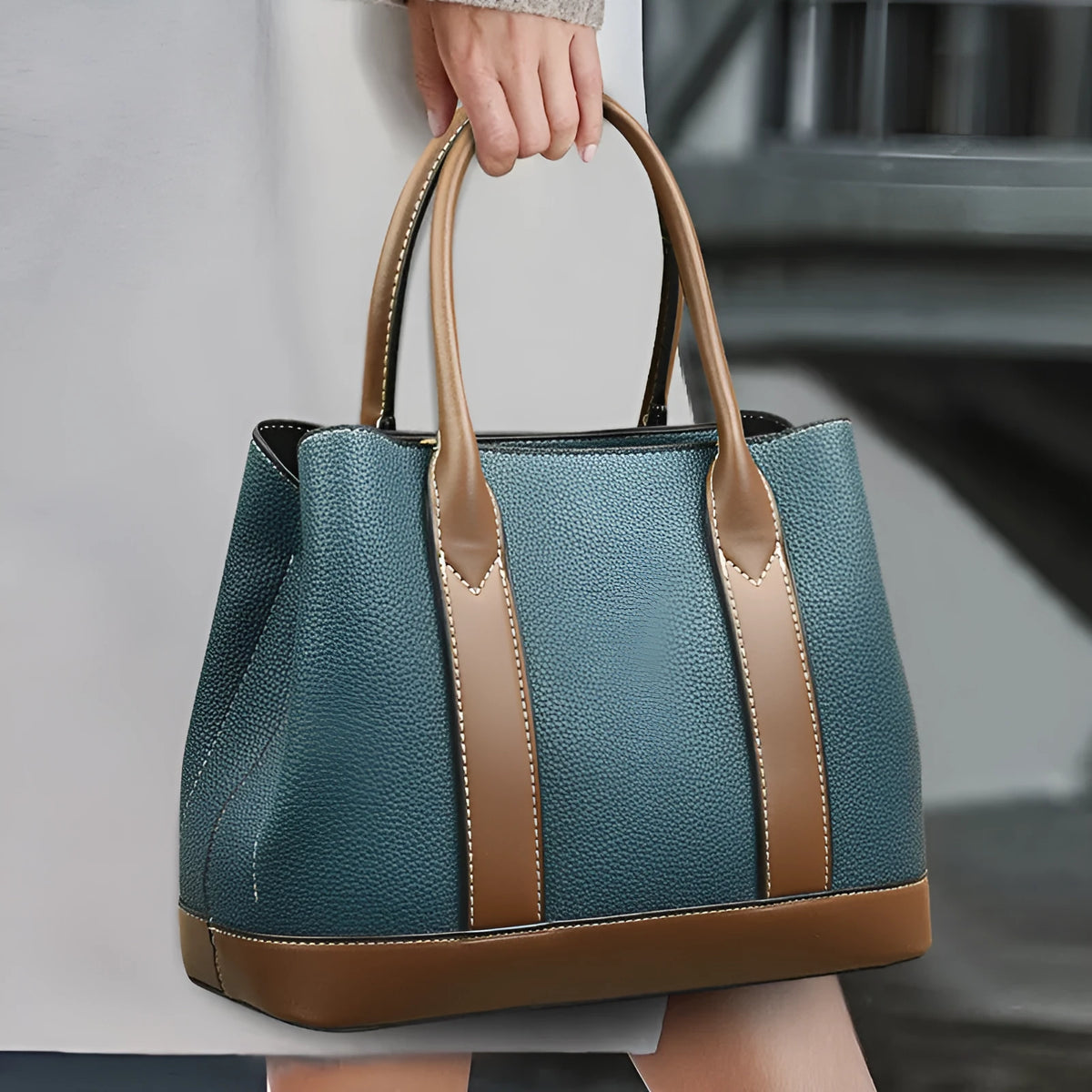 Women's contrast colour PU shoulder crossbody bag with zip coin pocket and phone compartment
