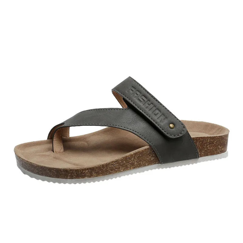 Flat toe ring thick-soled flip-flops in a solid colour with a foam sole and artificial PU upper.