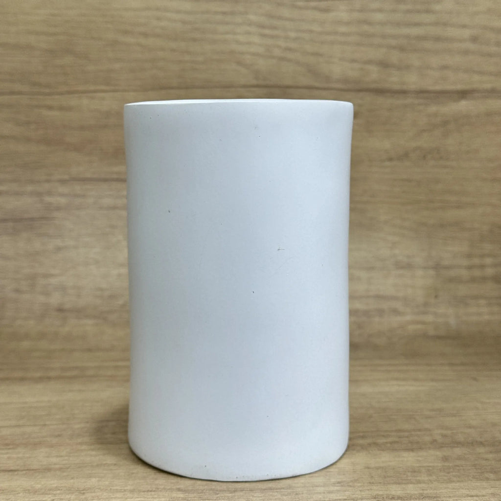 American-style fun design resin tissue box cover for desktop decoration, 8.5 cm by 14.6 cm.