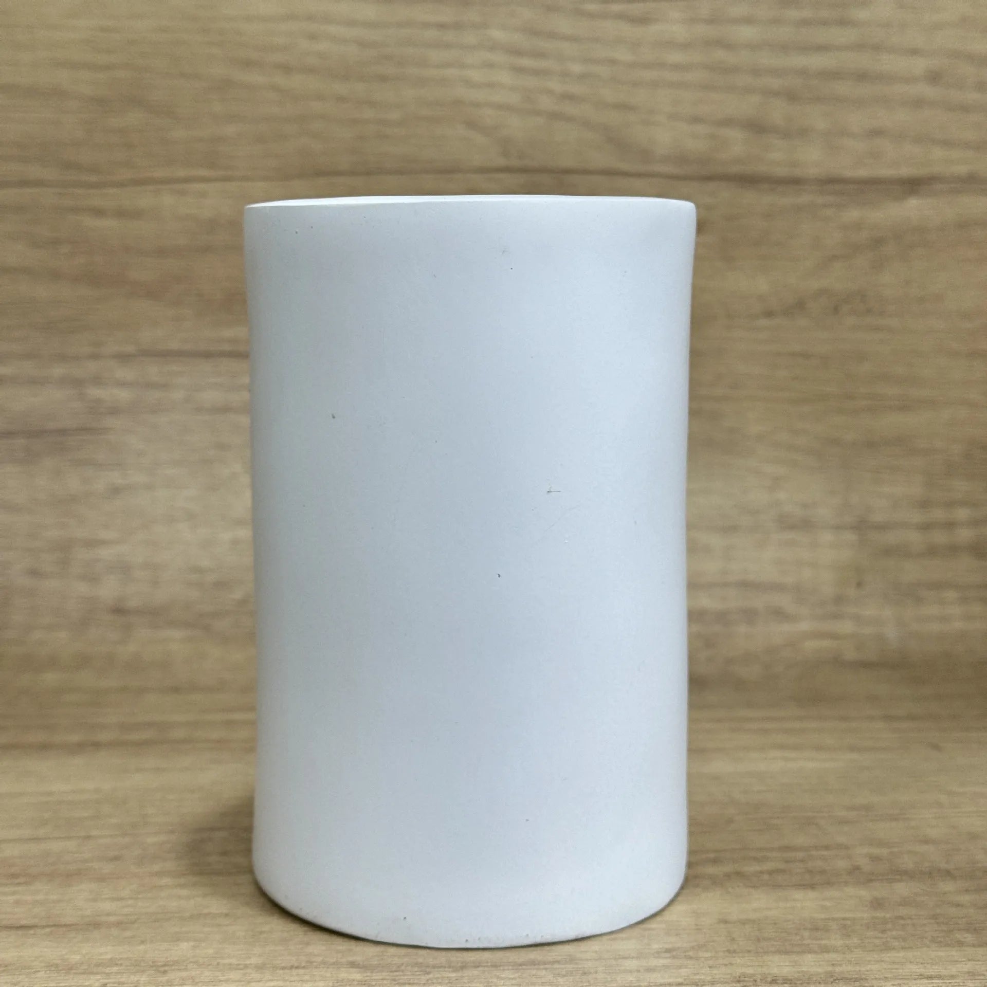 American-style fun design resin tissue box cover for desktop decoration, 8.5 cm by 14.6 cm.