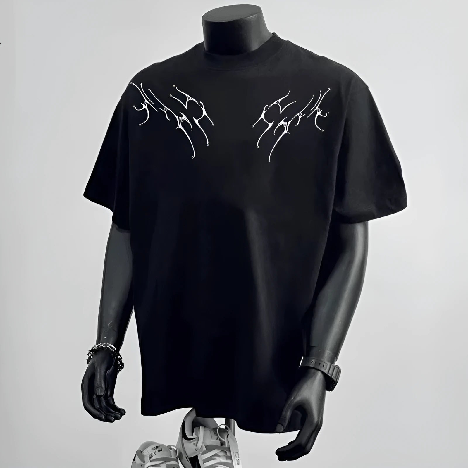 Men's loose fit short sleeve cotton t-shirt in black or white for business commute wear