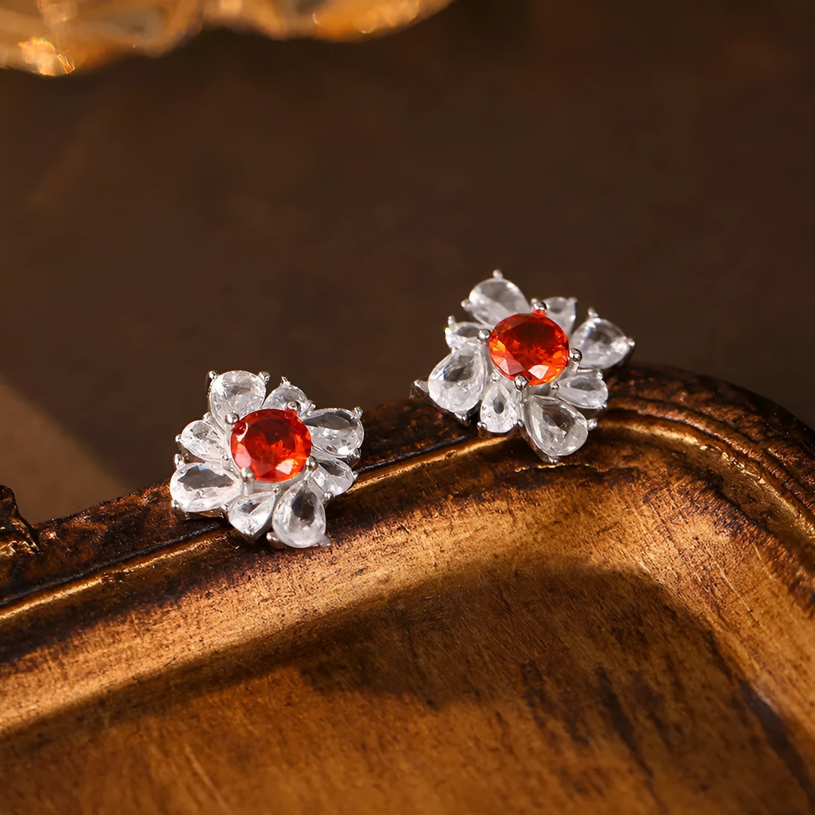 Women's retro pigeon red sterling silver earrings with geometric U-shaped design and diamond temperament styling