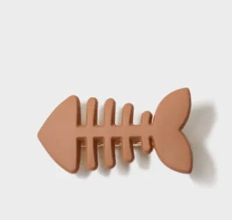Minimalist fishbone pattern hair barrette with duckbill clip in a candy colour.