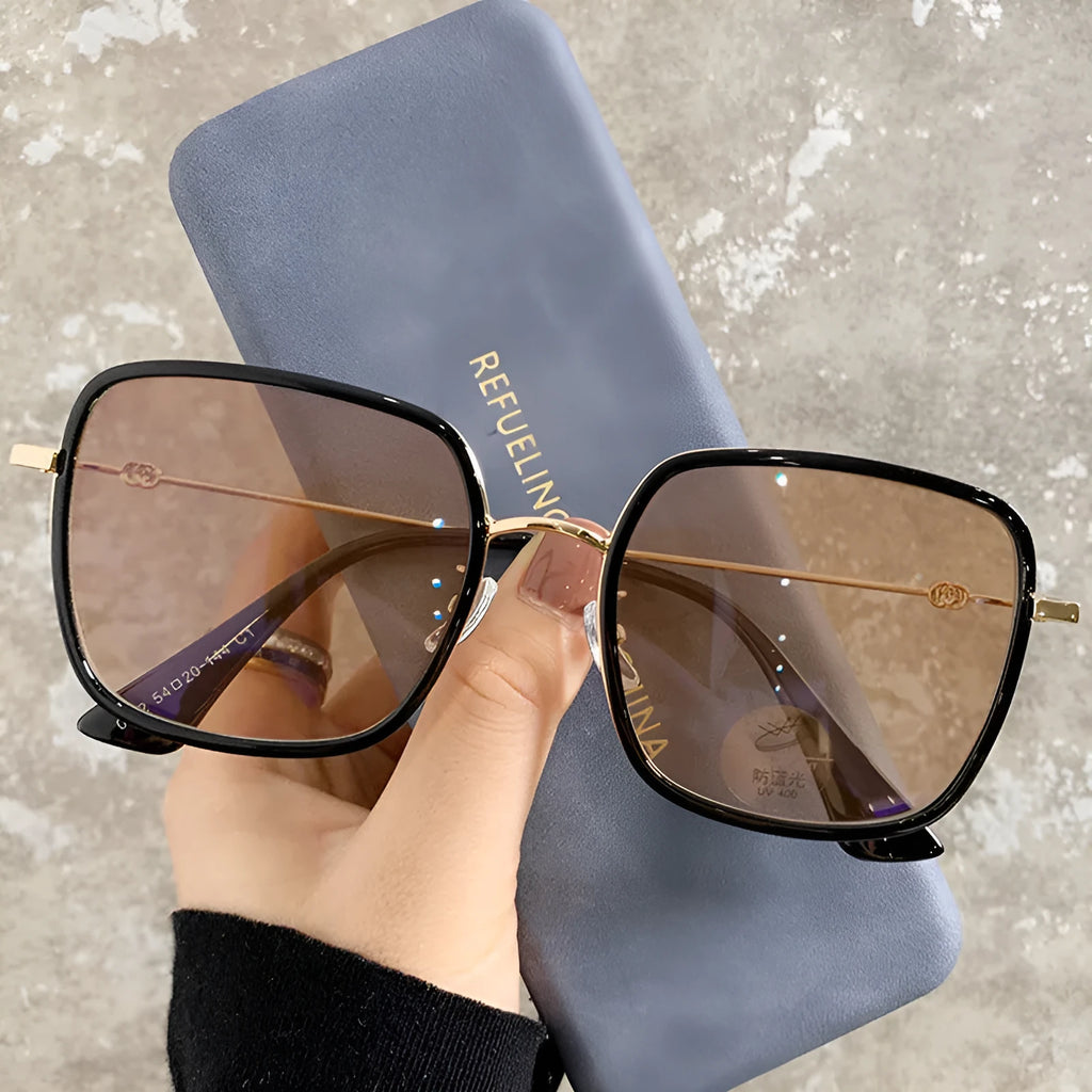 Photochromic large frame myopia glasses in Black Gold Gray colour with anti-blue light lens