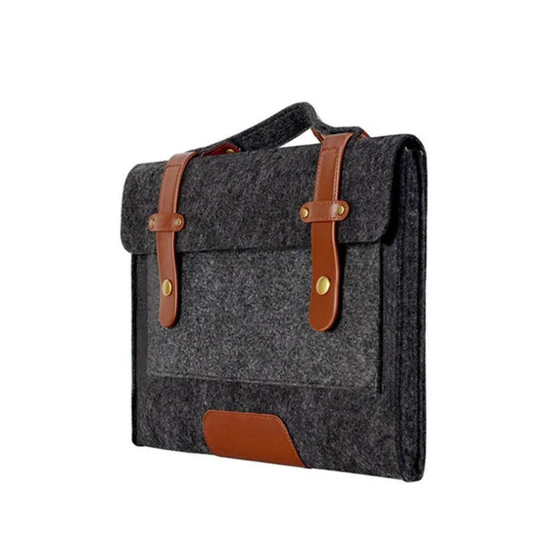 Simple felt laptop protective cover in dark grey for 13 inch computer