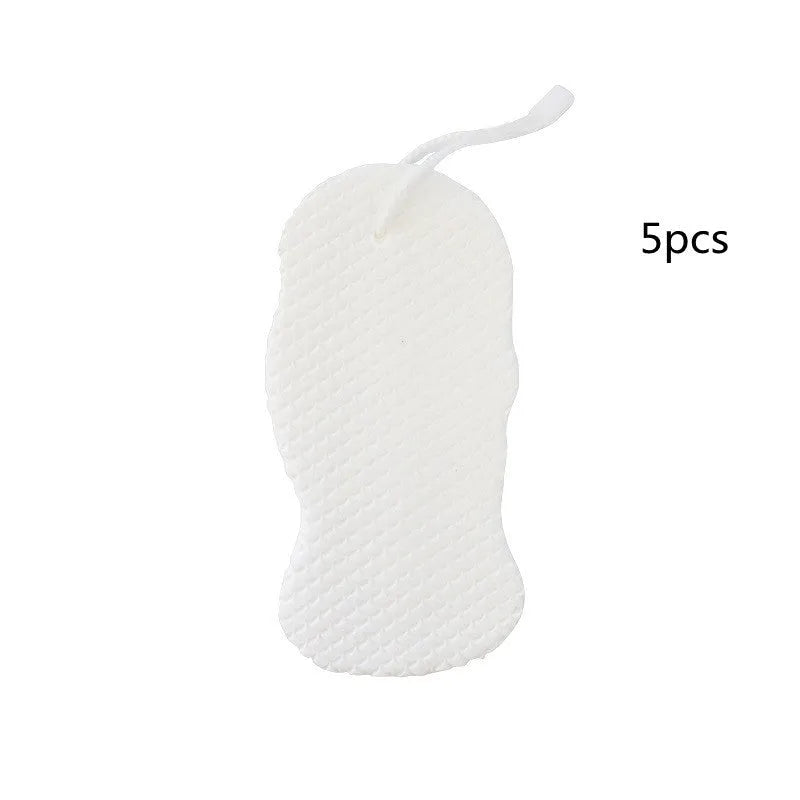 3D fish scale pattern bath sponge in white, grey, pink or light blue colours for gentle exfoliation