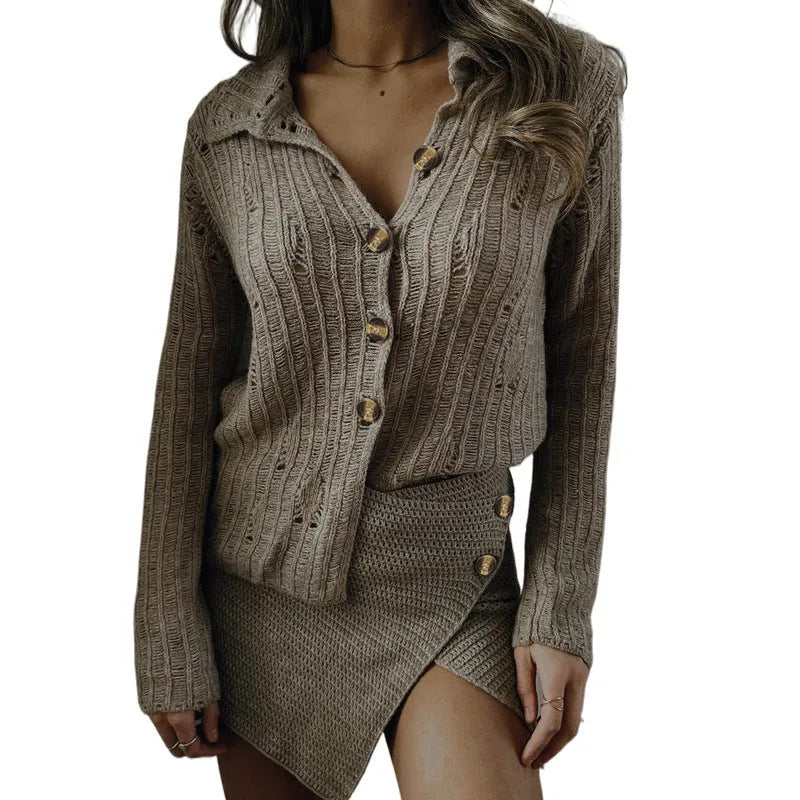 All-matching lapel solid colour cardigan in deep khaki with long sleeves and lapel collar