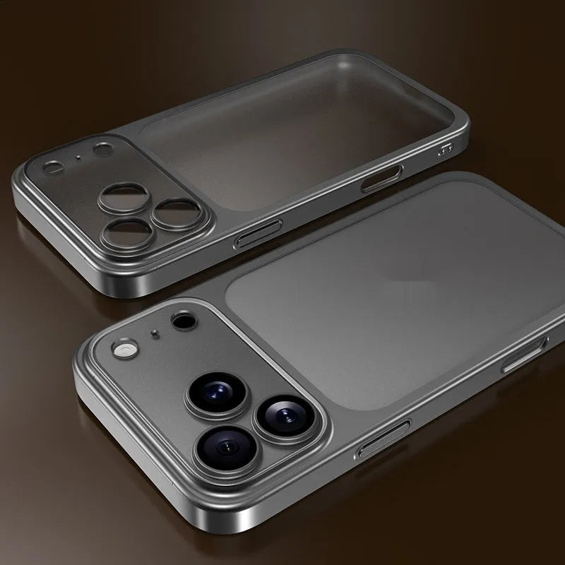 Frosted electroplating PC drop-resistant all-inclusive phone case for iPhone 17 in black colour