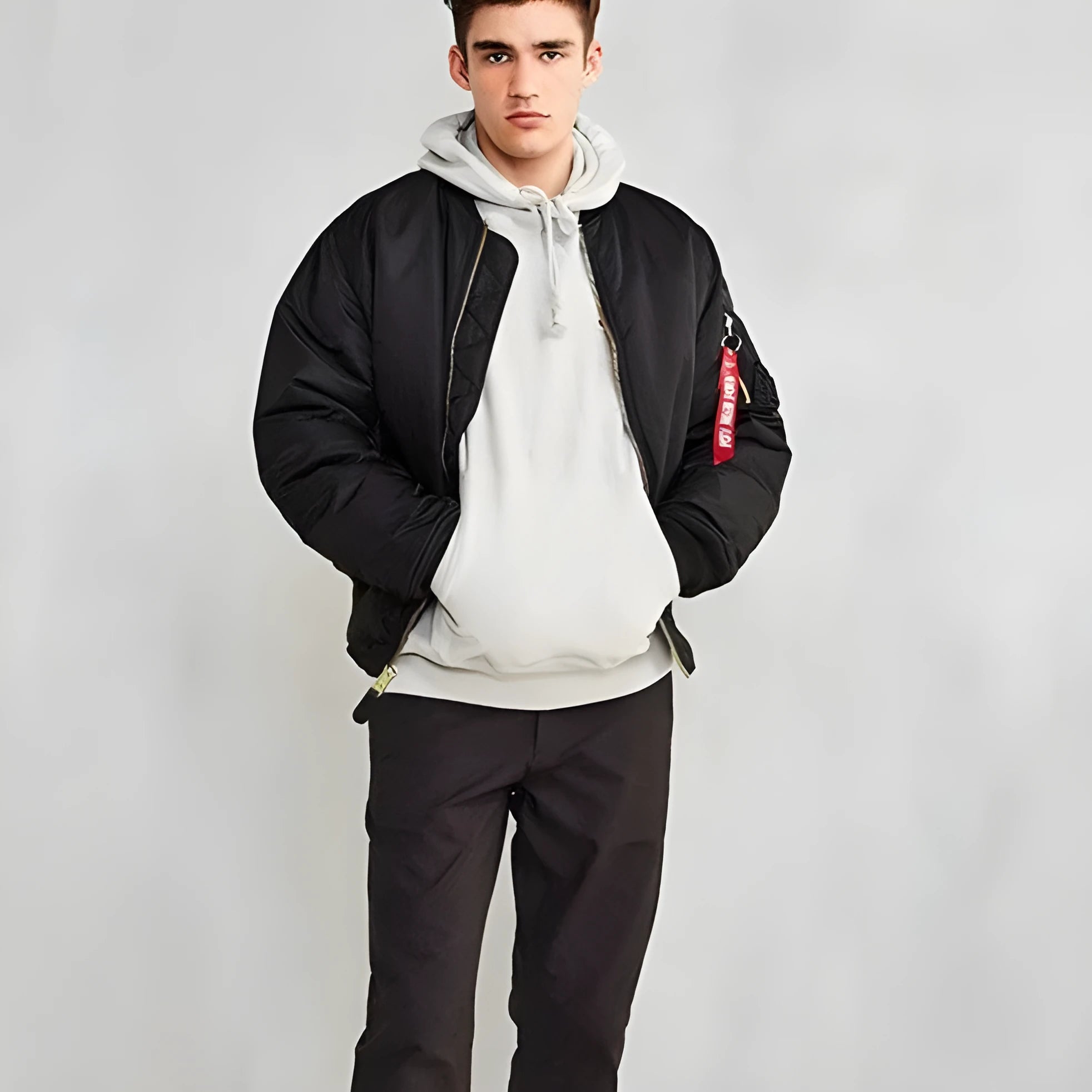 Men's loose-fitting American workwear pilot jacket in army green with cotton padding.