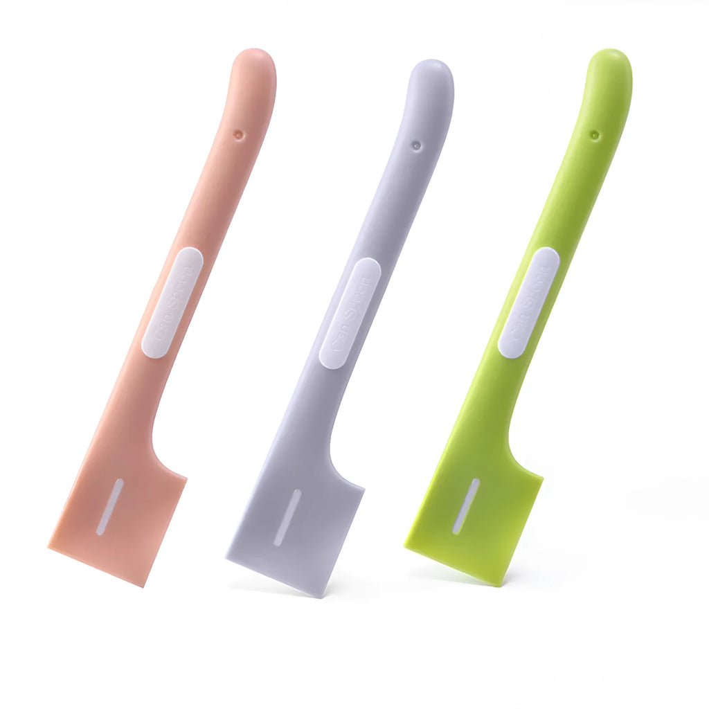Pet feeding spoon with long handle and right-angle scraper for cat dog wet food cans