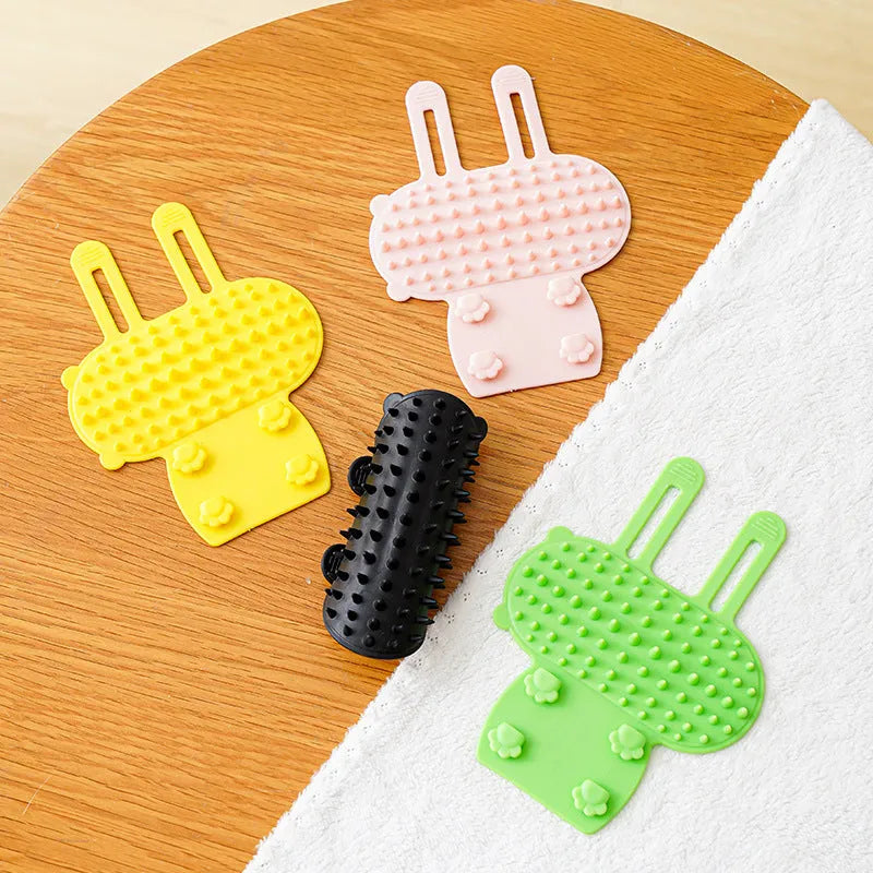 Silicone wall-mounted cat scratching comb with adjustable strap in four colour options