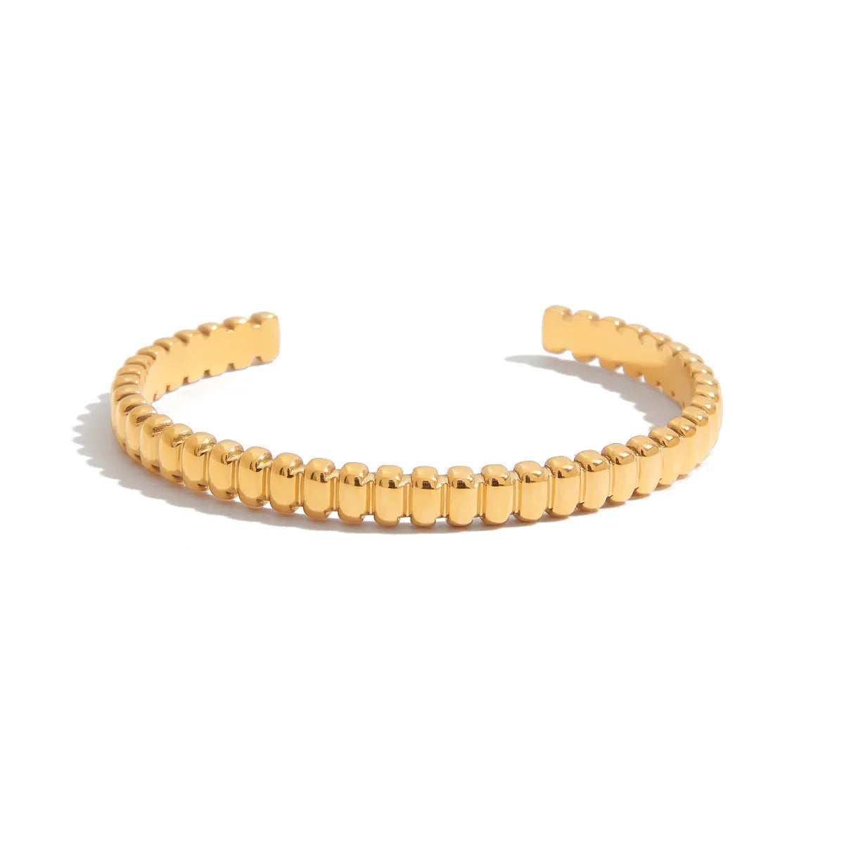 Women's stainless steel bracelet with electroplated finish in European and American styling variations