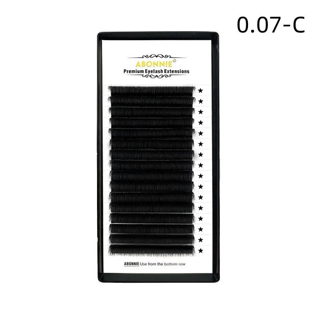 Pack of dense 16-row false eyelashes made from mink hair in various lengths from 8mm to 18mm.