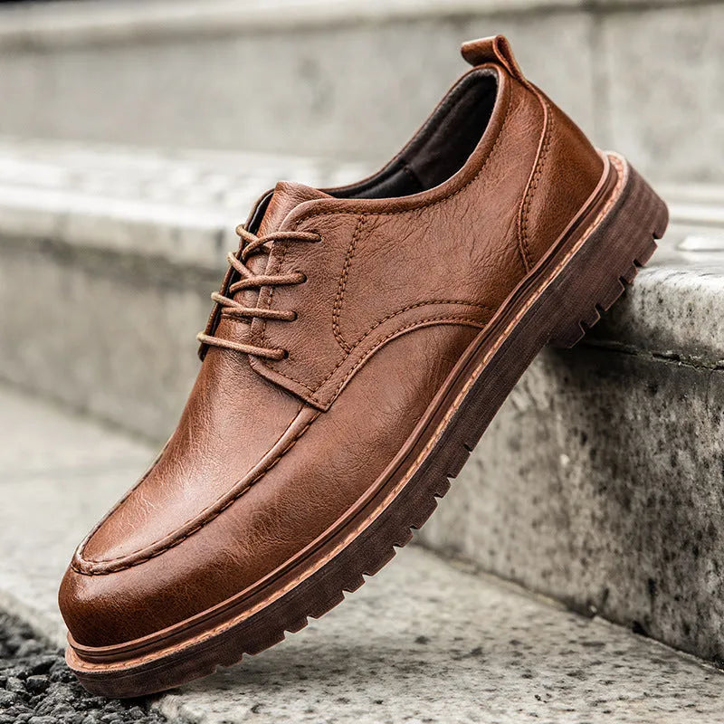 Men's black and brown casual leather shoes with two-layer cowhide uppers and rubber soles