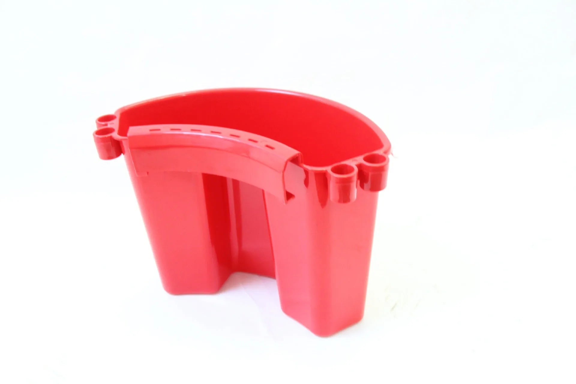 20-litre polypropylene car wash bucket in black, red, blue or pink colour with sturdy handle