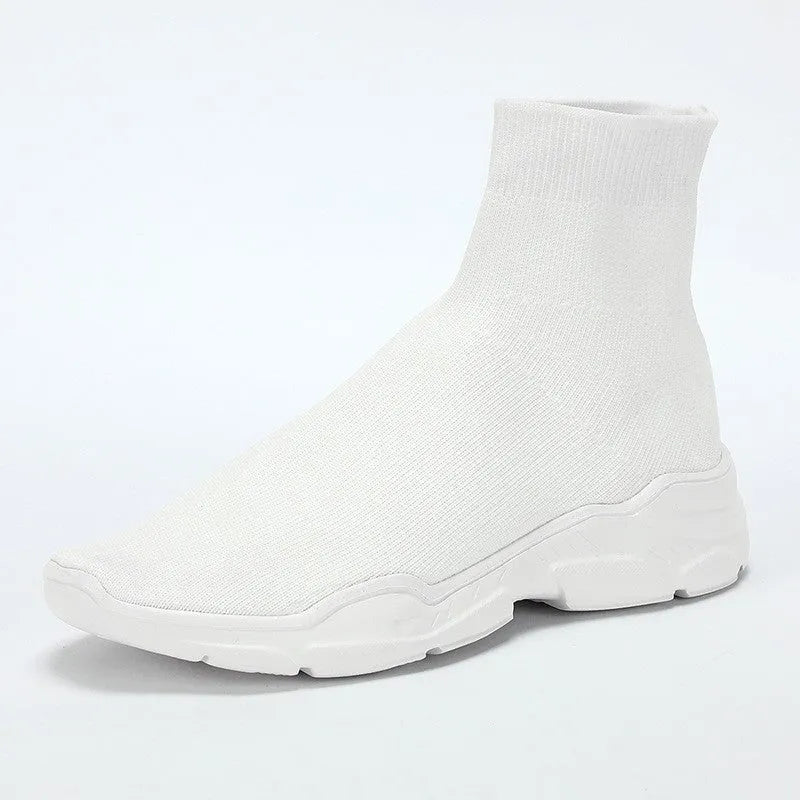 Thick-soled mid-top slip-on casual hiking shoes in black, fabric upper, round toe, cushioned sole