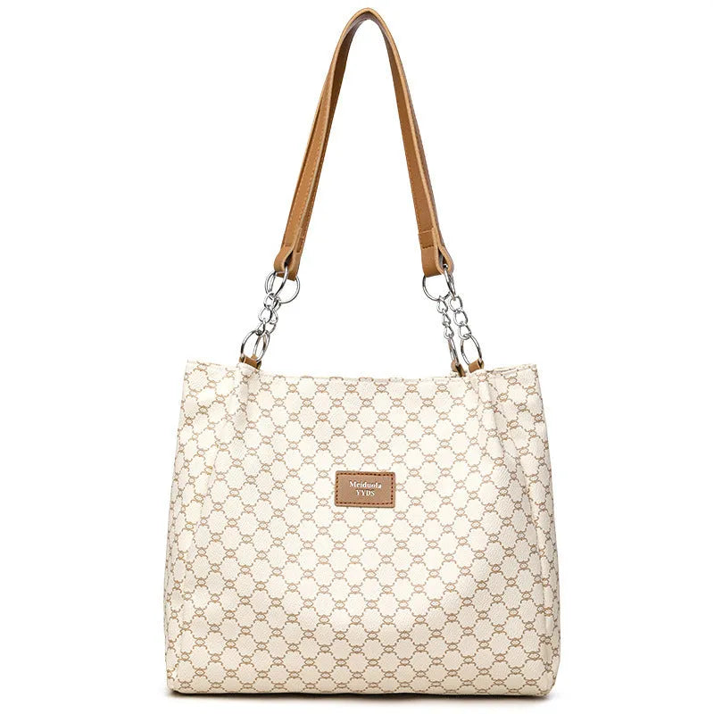 Retro fashion women's handbag in soft PU leather with polyester lining