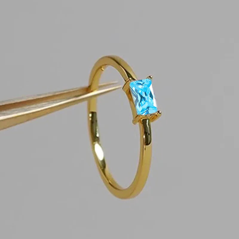 Sapphire blue zircon geometric bracelet ring for women with oval and heart shapes on copper, 1.7 cm size.