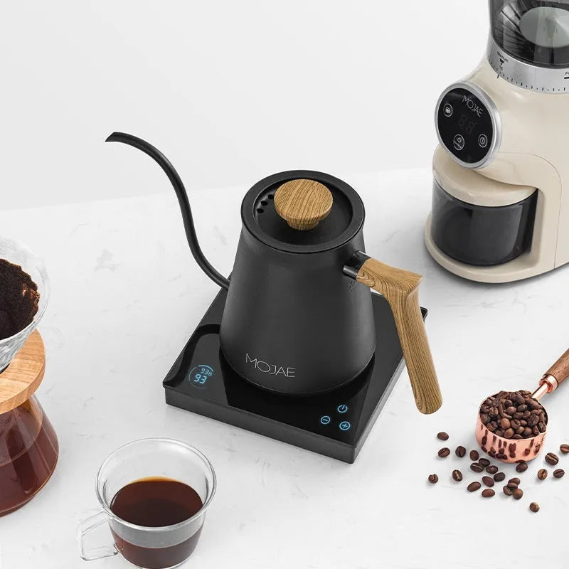 Intelligent temperature controlled electric kettle in cream white retro style for hand brewed coffee