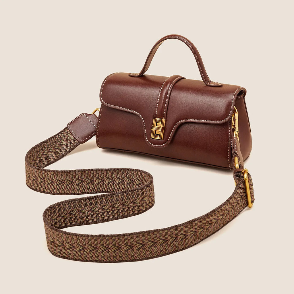 Cambridge retro messenger bag in synthetic leather with clam-shell design and lock detail