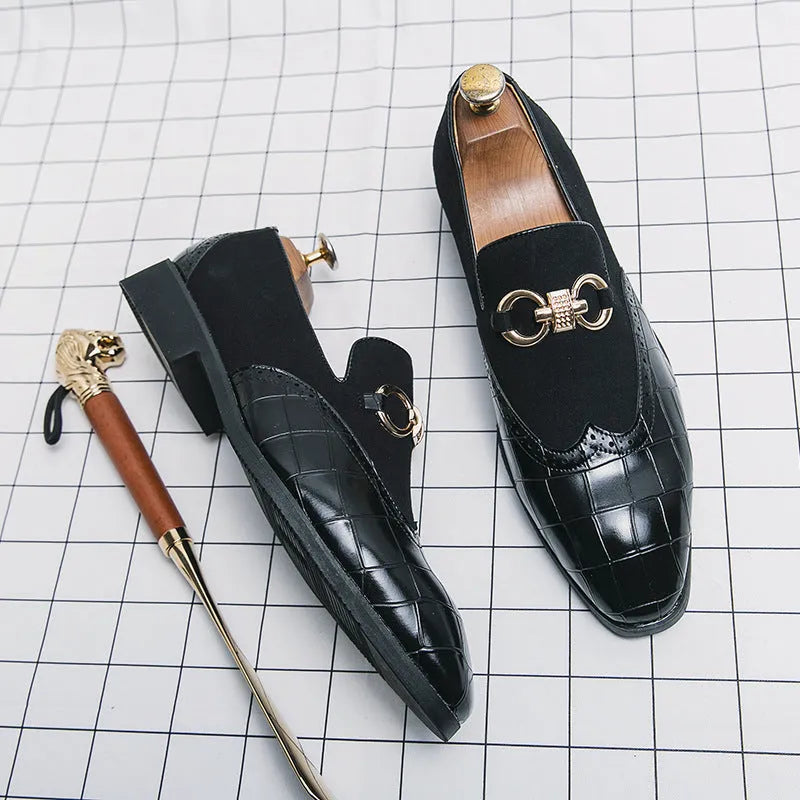 Men's Korean-style business casual shoes with pointed toe design and sewing line detailing