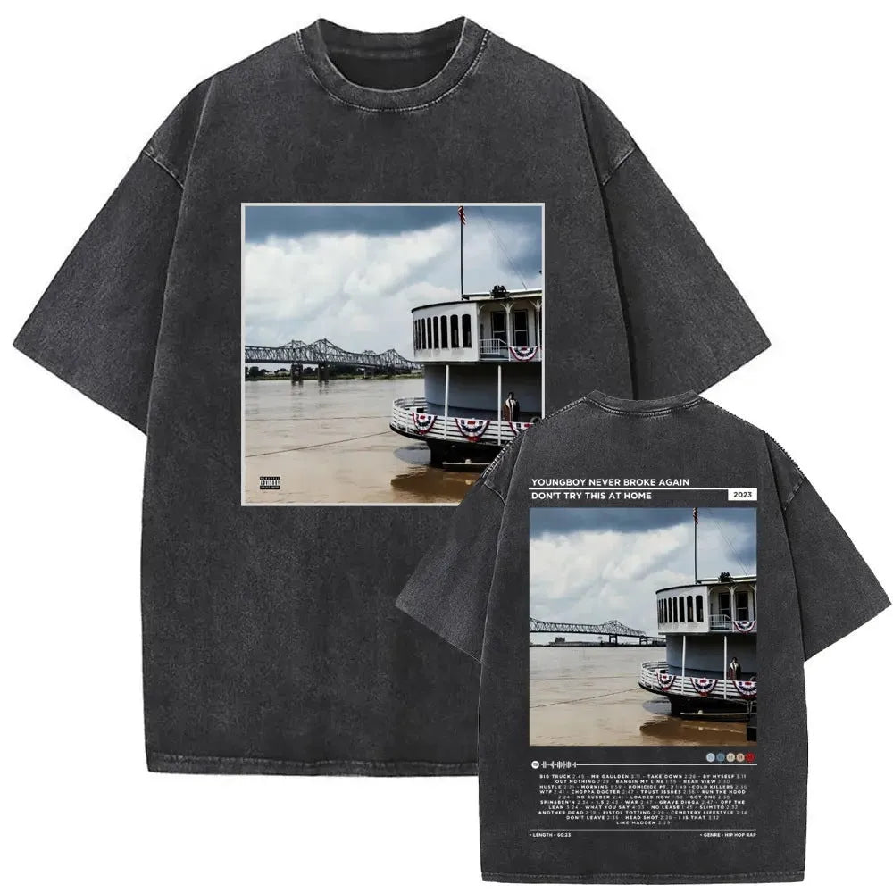 Washed-out vintage T-shirt for men and women in viscose fibre with polished finish, casual style