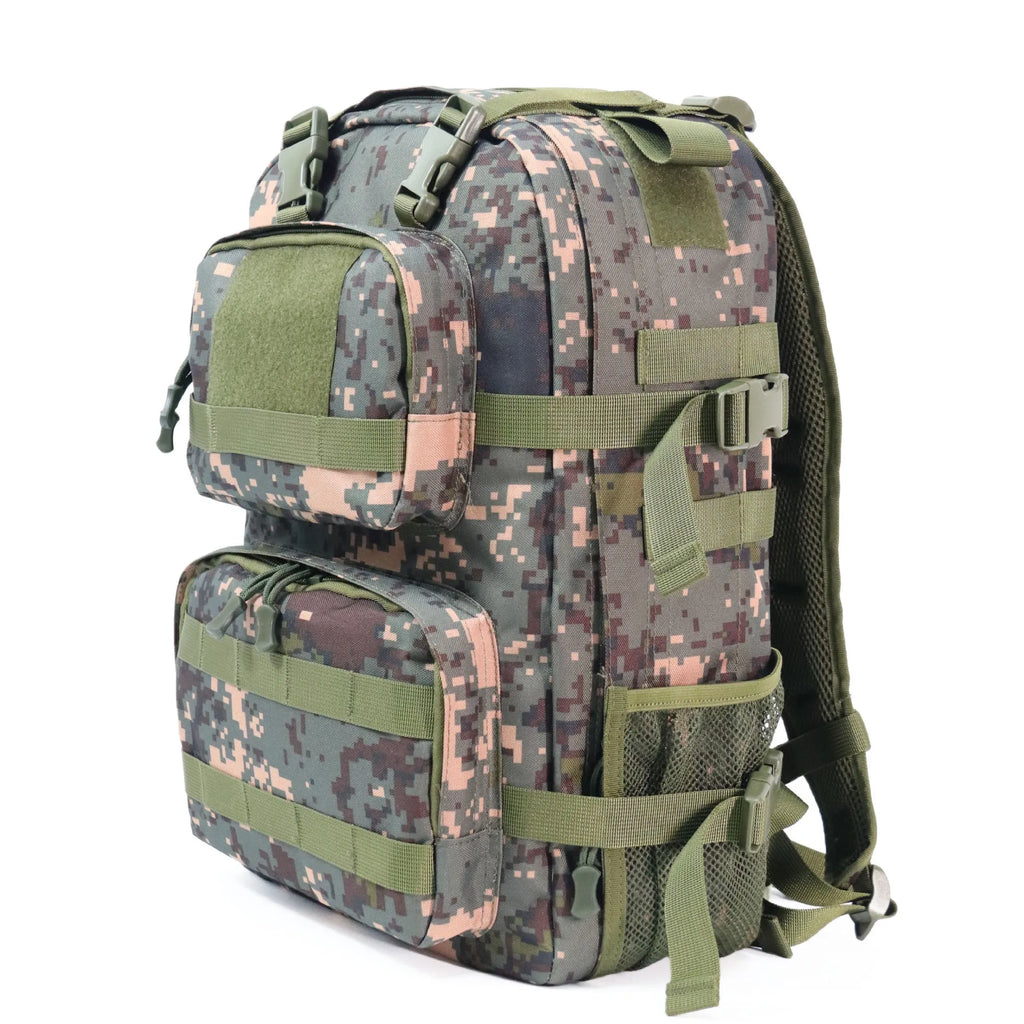 Camouflage pattern waterproof outdoor rucksack with air pillow belt system showing 30x15x46cm dimensions