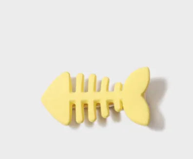Minimalist fishbone pattern hair barrette with duckbill clip in a candy colour.