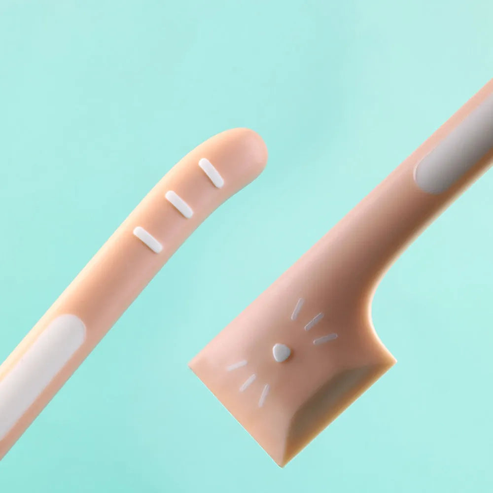 Pet feeding spoon with long handle and right-angle scraper for cat dog wet food cans