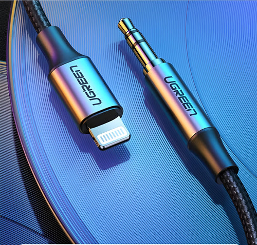 Black Apple Lightning to 3.5mm audio cable with braided TPE coating and aluminium connectors for car use.