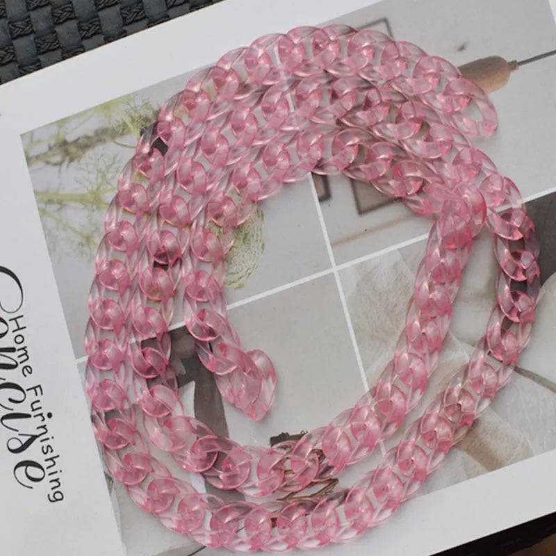Acrylic chain bag shoulder strap in black plastic links on a handbag, 20x30cm broken ring size