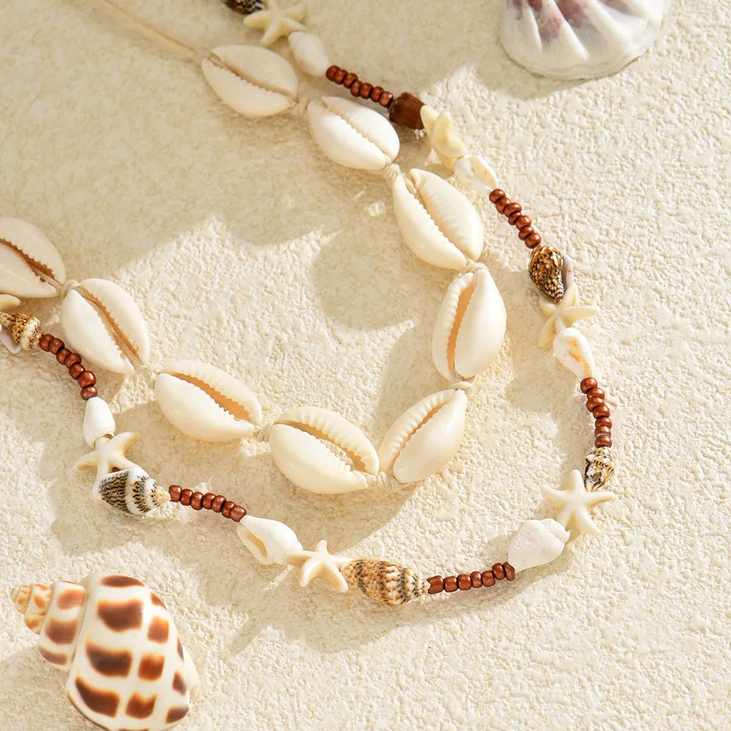 Women's geometric shell necklace with natural pendant on regular chain, colour X1900