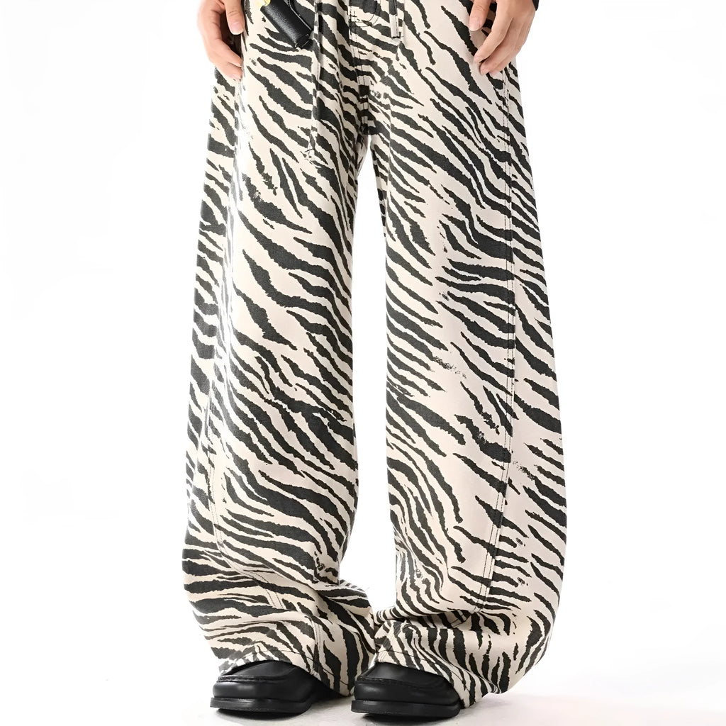 Wide-leg men's casual pants in denim style with button fly, picture colour, loose fit