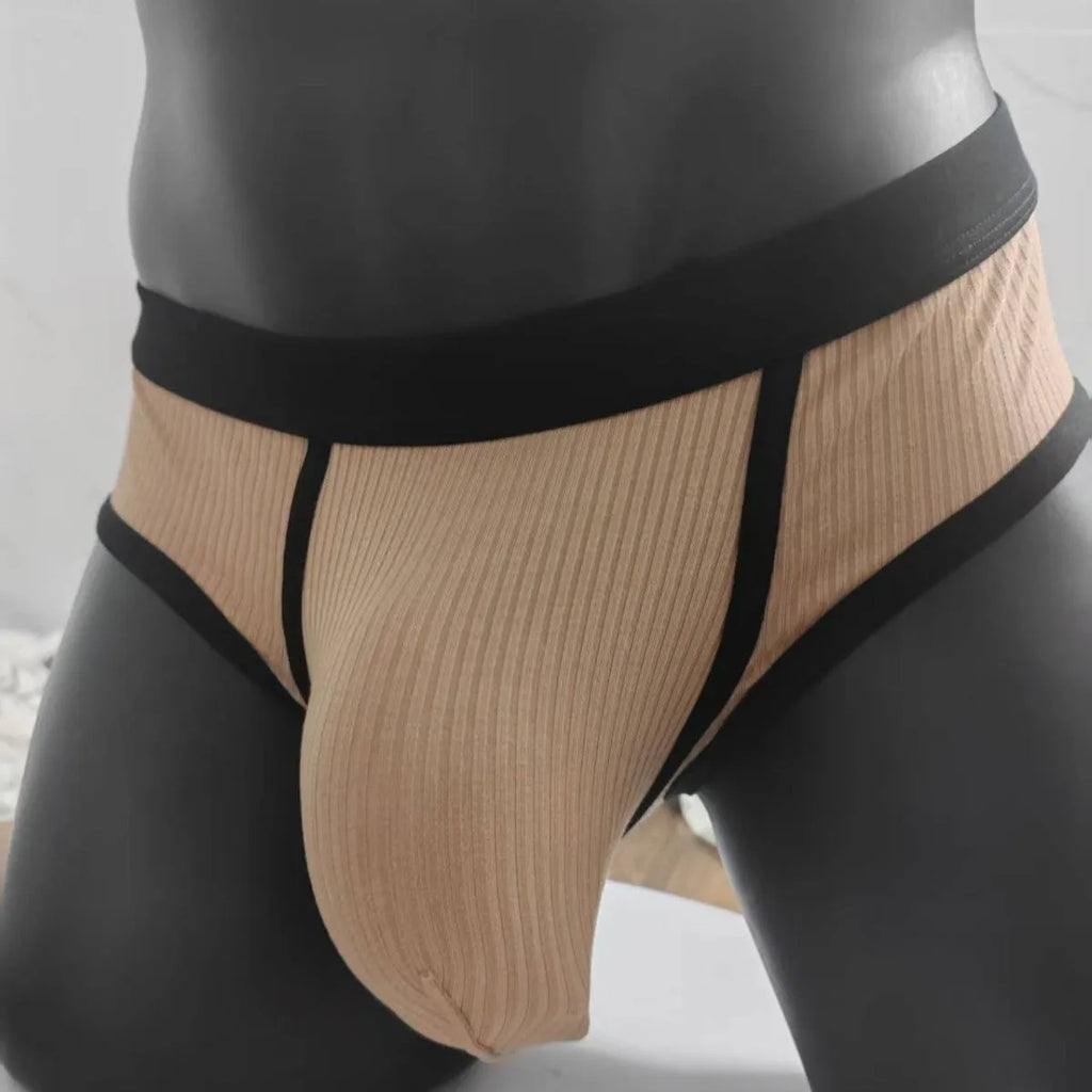 Men's solid-colour viscose U-shaped briefs in sizes M to 3XL on a white background.