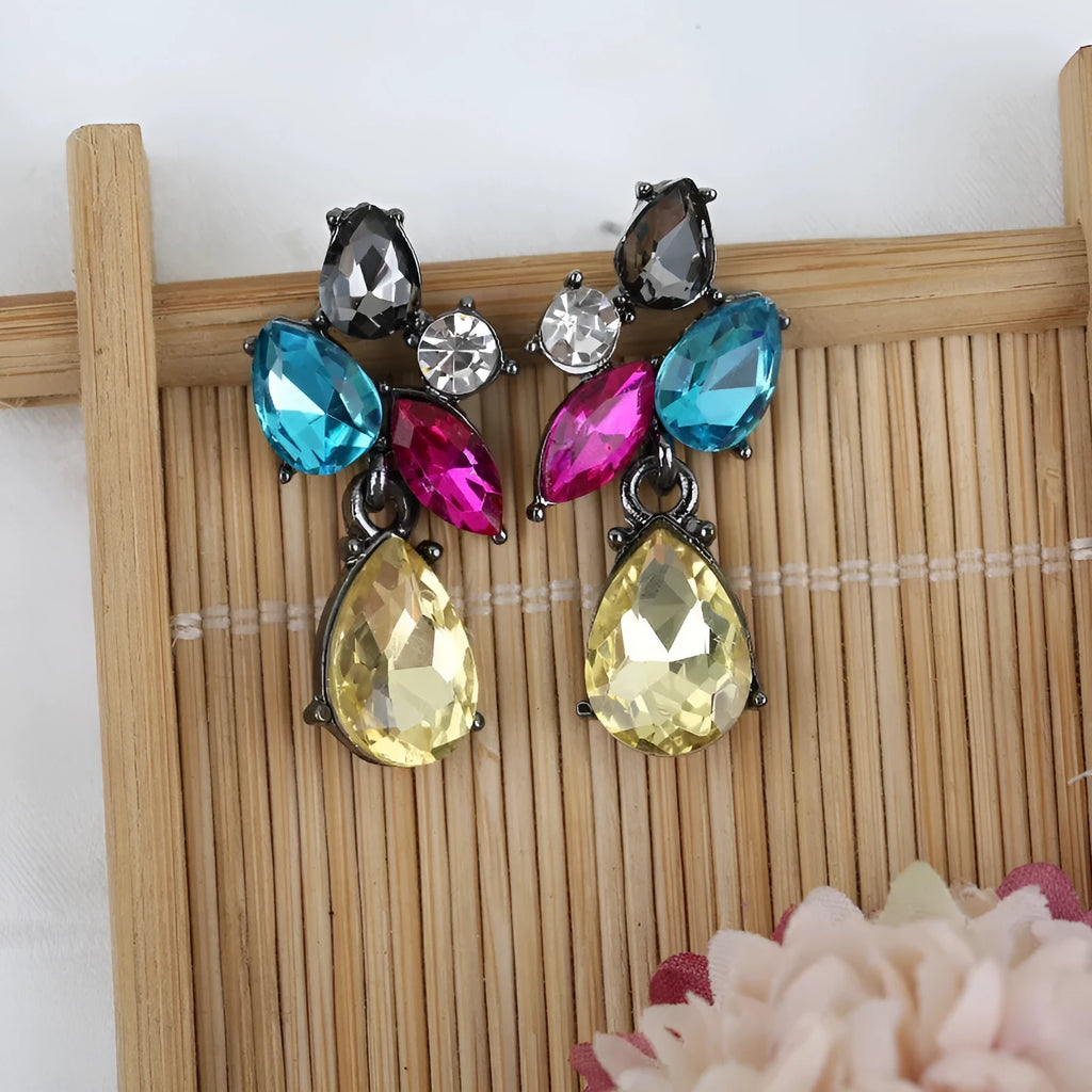 Glass crystal drop earrings in green with steel needle post, simple style design