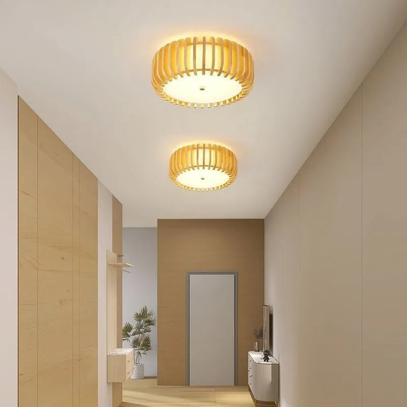 Japanese-style log LED ceiling lamp 35cm diameter 3-head Nordic design
